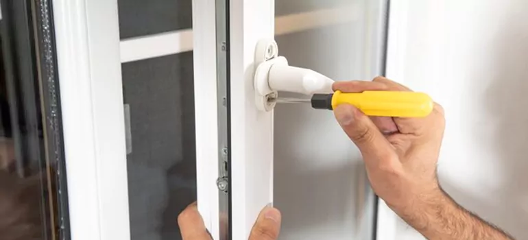 Casement Window Handle Replacement in Bayshore Gardens, FL