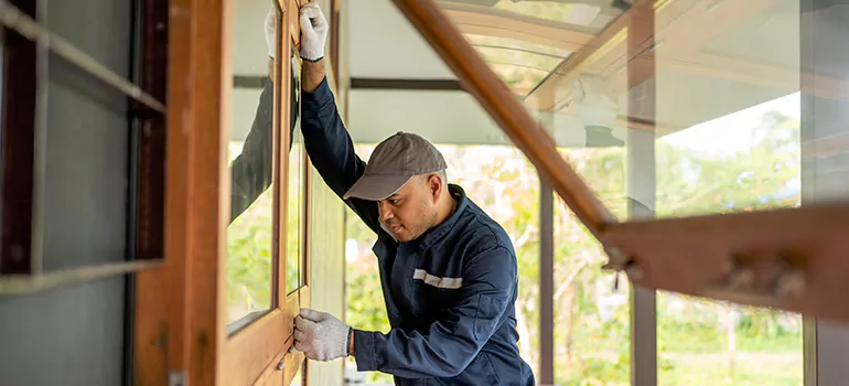 Double Hung Vinyl Window Sash Replacement in Bayshore Gardens, FL